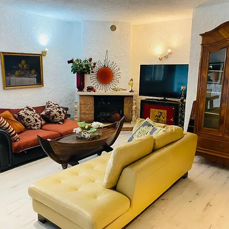 Bed & Breakfast Flat With View E Garden 3*