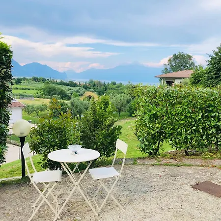 Bed & Breakfast Flat With View E Garden 3*