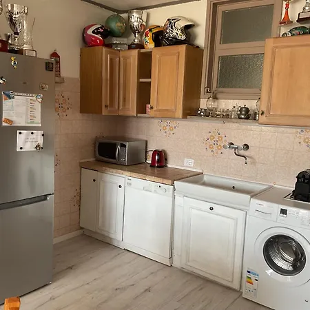 Bed and breakfast Flat With View E Garden 4*